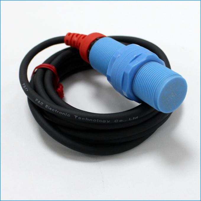  Fil capacitif NPN du capteur de la proximité M18 3 ou commutateur de détection .jpg de gamme de PNP 10mm