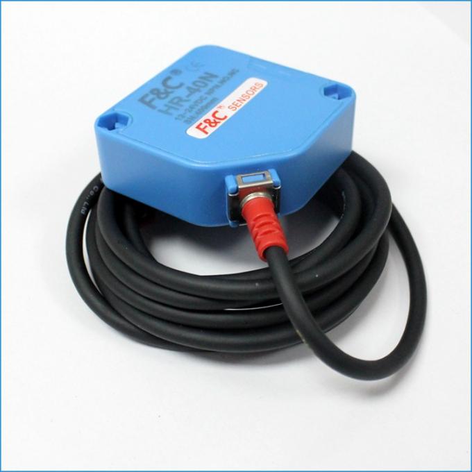 le commutateur photoélectrique réfléchi PNP de capteurs du fil 12Volt 4 répandent Sensor.jpg carré